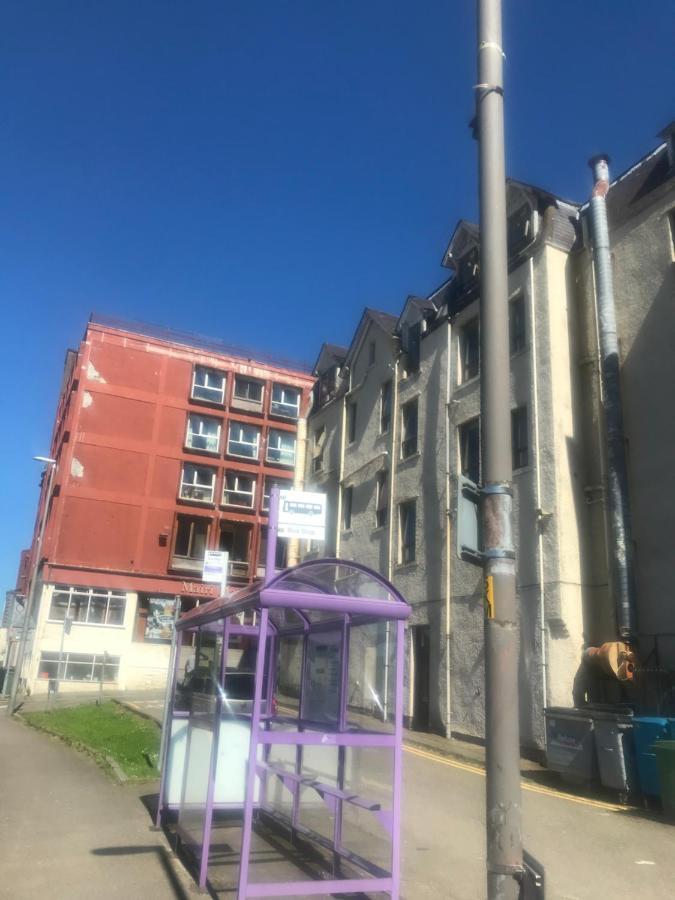 Prime Location Rooms In High Street Fort William Exterior foto
